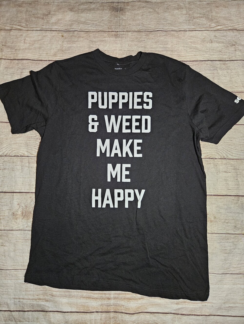 Puppies and weed make me happy graphic tee shirt